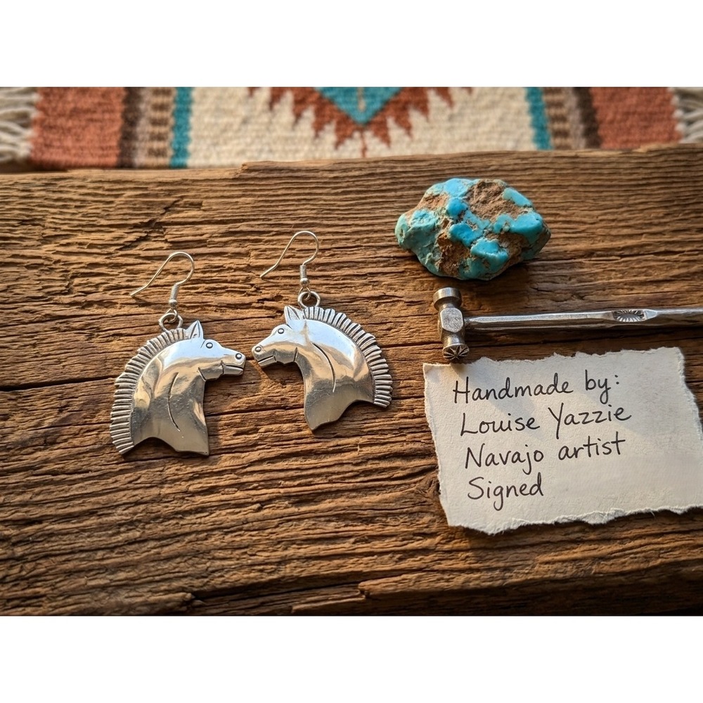 Navajo Horse Earrings 925 Sterling Silver Handmade Signed by Louise Yazzie *** - Picture 3 of 12